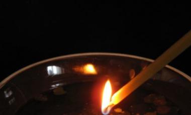 How to tell fortunes with wax.  What does tree mean?  Fortune telling with candles and mirror